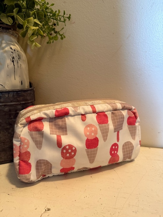 Lesportsac Handbags - Lesportsac Cream Cosmetic Pouch with Coral & Taupe Ice Cream Print